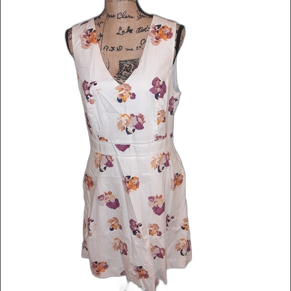 Nicole Miller Size 12 Floral Print Dress - Picture 1 of 15
